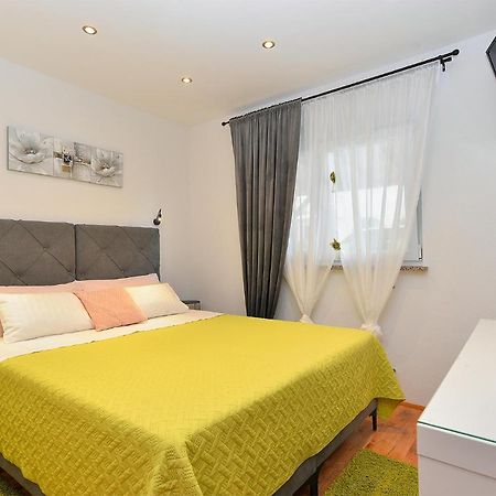 Apartment Snjezana 1064 Rovinj Exteriör bild