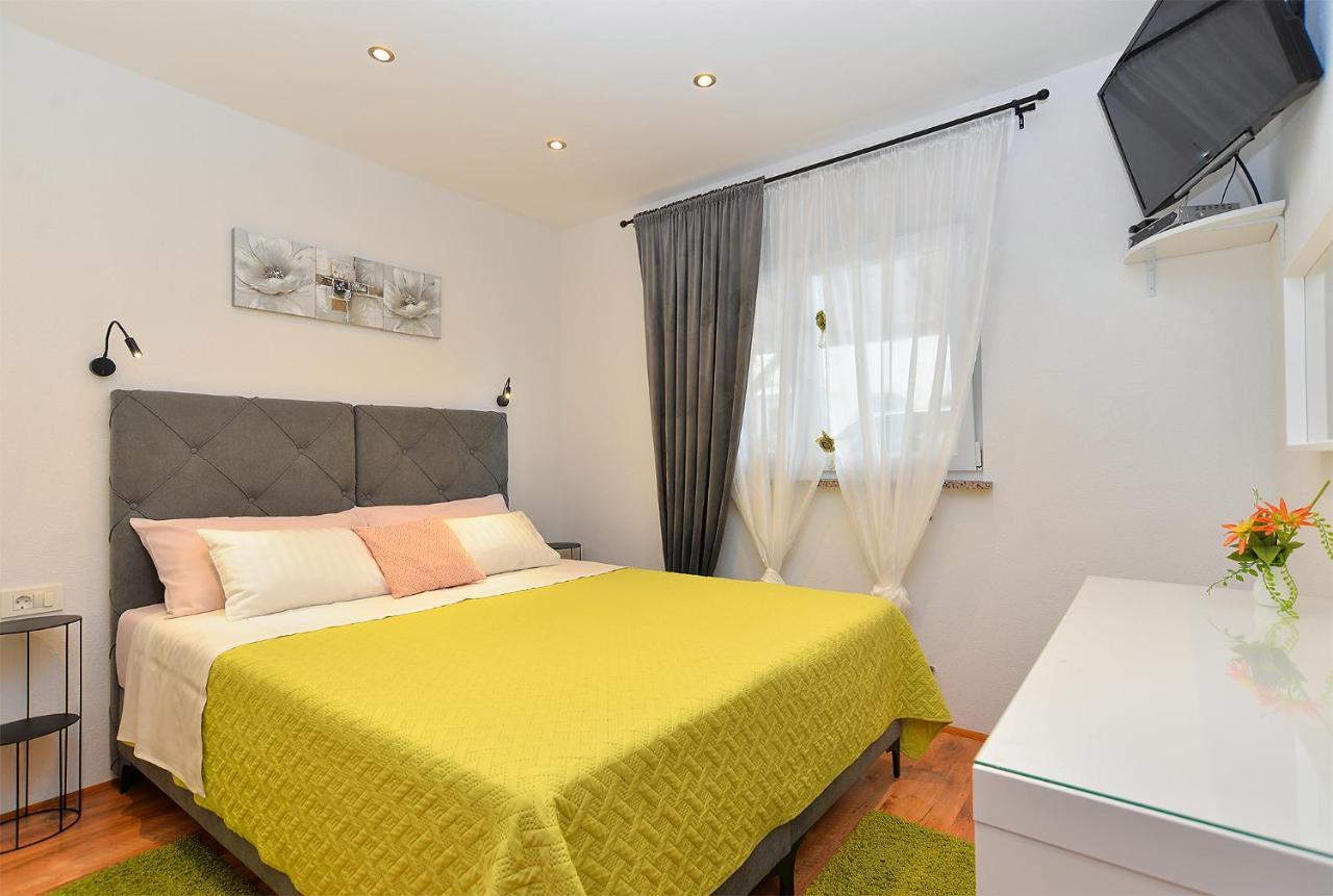 Apartment Snjezana 1064 Rovinj Exteriör bild